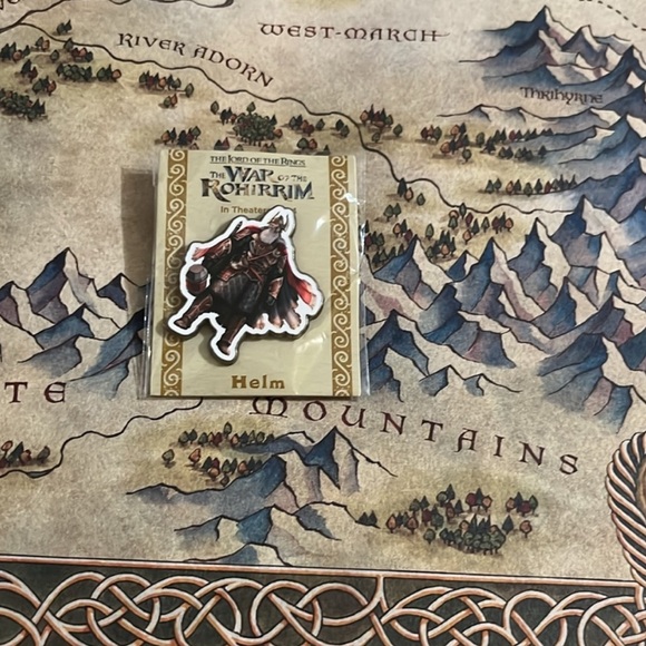 Lord of the Rings 2024 13x23 poster + all 3 Character pins NEW - Picture 2 of 9